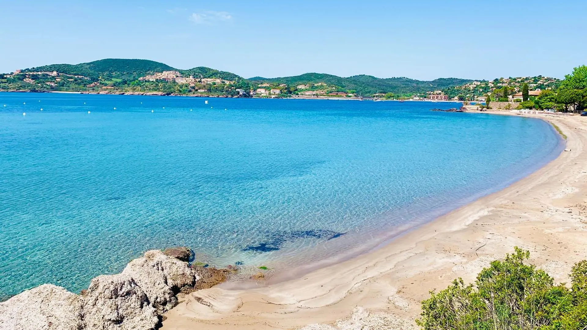 3 Pieces Elegant - Clim Terrasse Parking - Plage Saint-Raphael  Apartment Saint-Raphael (Var)